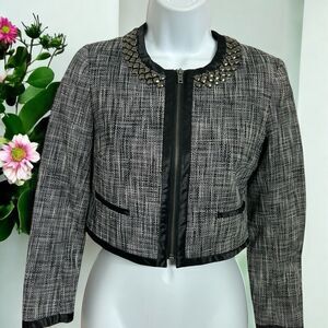 H&M Black Crop Jacket Sz 2 Beaded Collar Tweed Full Zip Long-Sleeve Layering Top